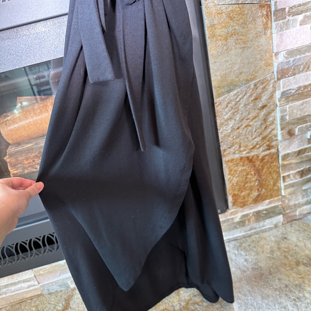 Adorable & SOFT Maurices Dress with Tie & Slit - With Pockets!! - Picture 4 of 8